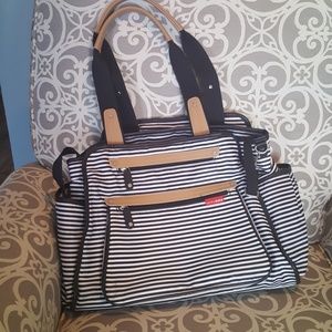 Skip hop grand central diaper tote